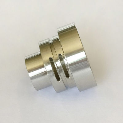 アルミ合金の金属の注文のフライス盤の旋盤機械ハードウェア部品